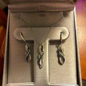 Zales silver necklace and earrings set
